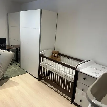 דירה Topolova With Free Private Parking - Centre - Near Old Town - Large Terrace & Air Conditioning