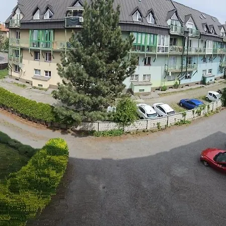 Topolova With Free Private Parking Apartamento